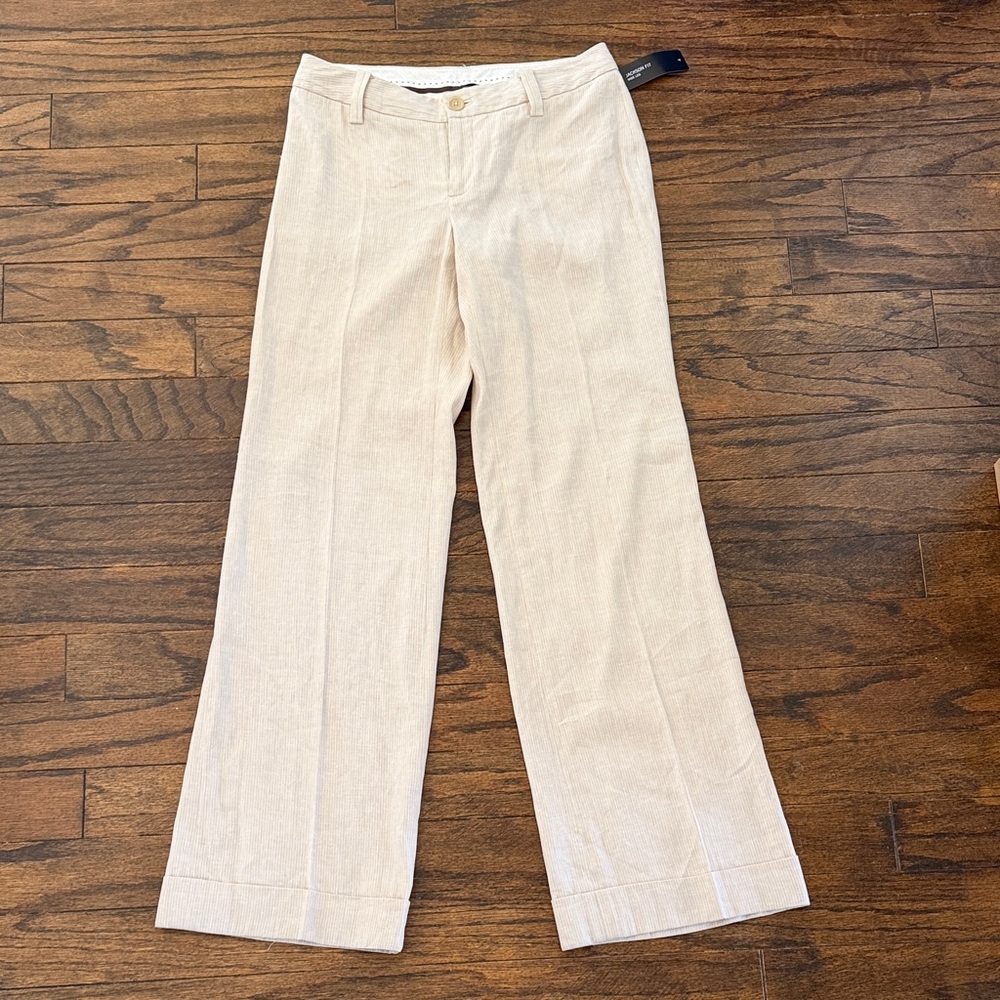 Banana Republic Wide Leg Linen-Blend Pants in Light Beige